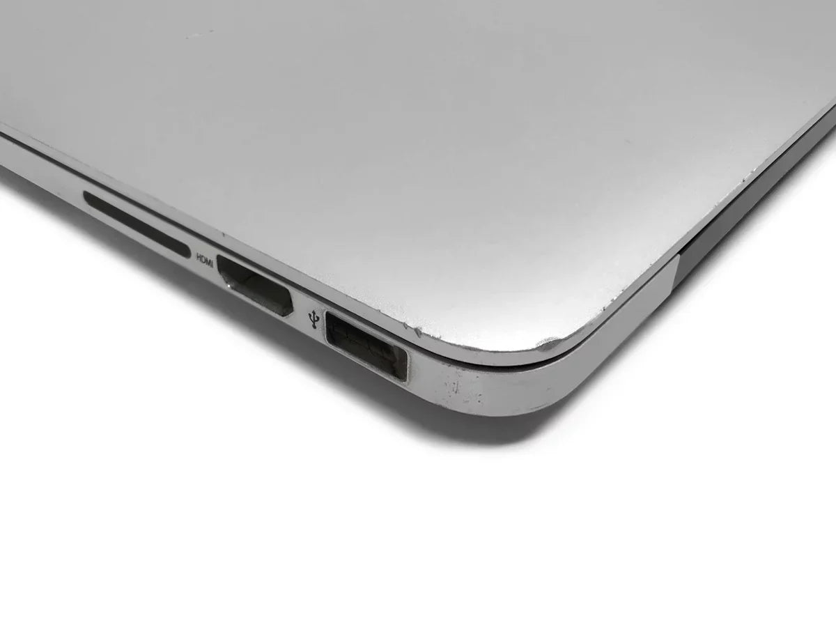 Restored Apple MacBook Pro Laptop, 15.4" Retina Display with Touch Bar, Intel Core i7, 4GB RAM, 500GB SizeSizeD, OSize X Yosemite, Sizeilver (Refurbished)