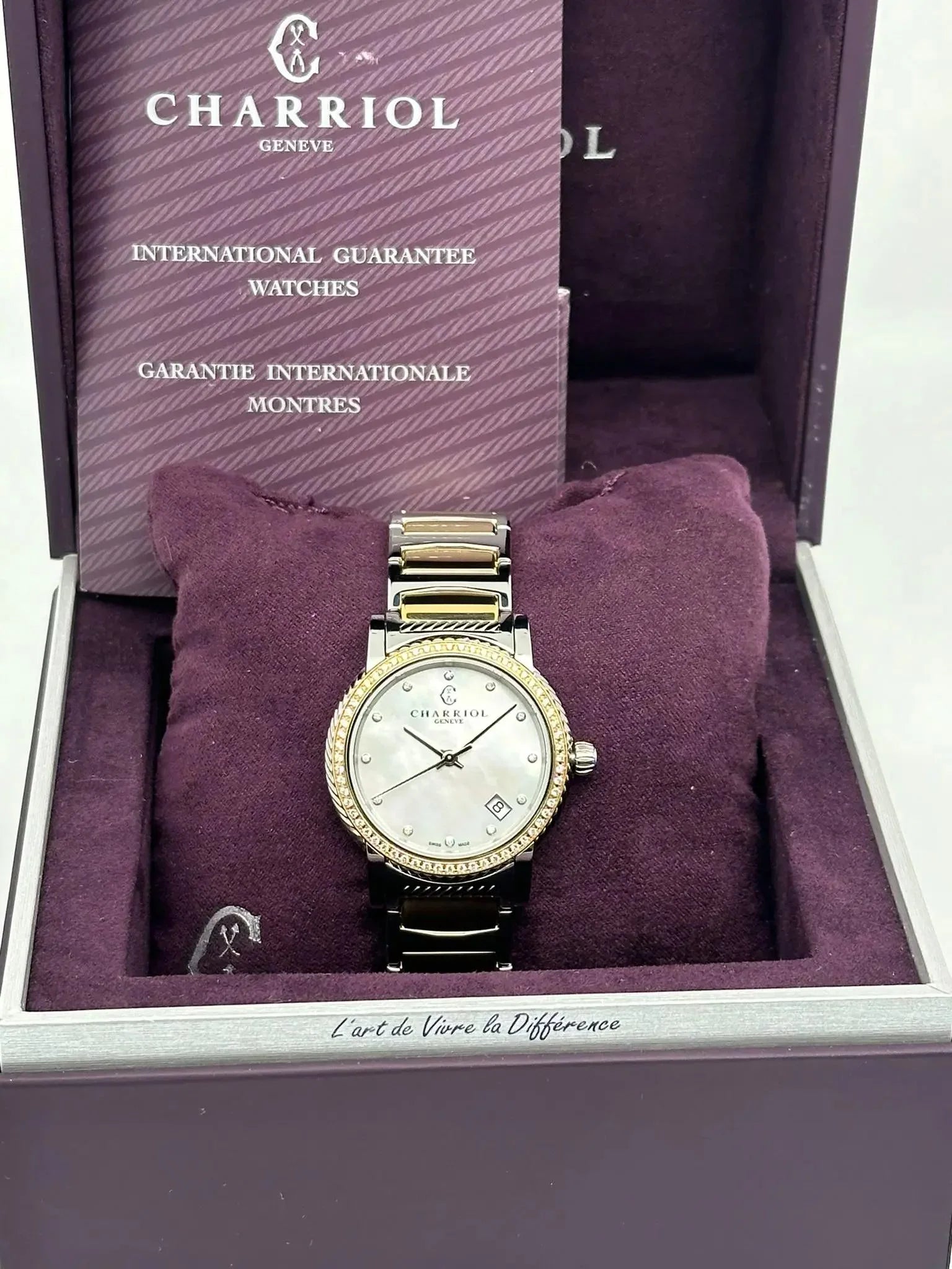 New with defects Charriol Parisii 0.40cttw Quartz Ladies Watch P33SizeY2D.921.001