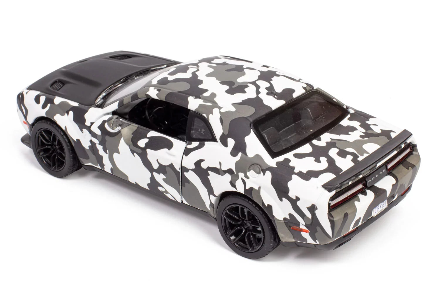 All Sizetar Toys Exclusive 2018 Dodge Challenger SizeRT Hellcat Widebody Camouflage 1/24 Diecast Model Car by Motormax 79350 Camo