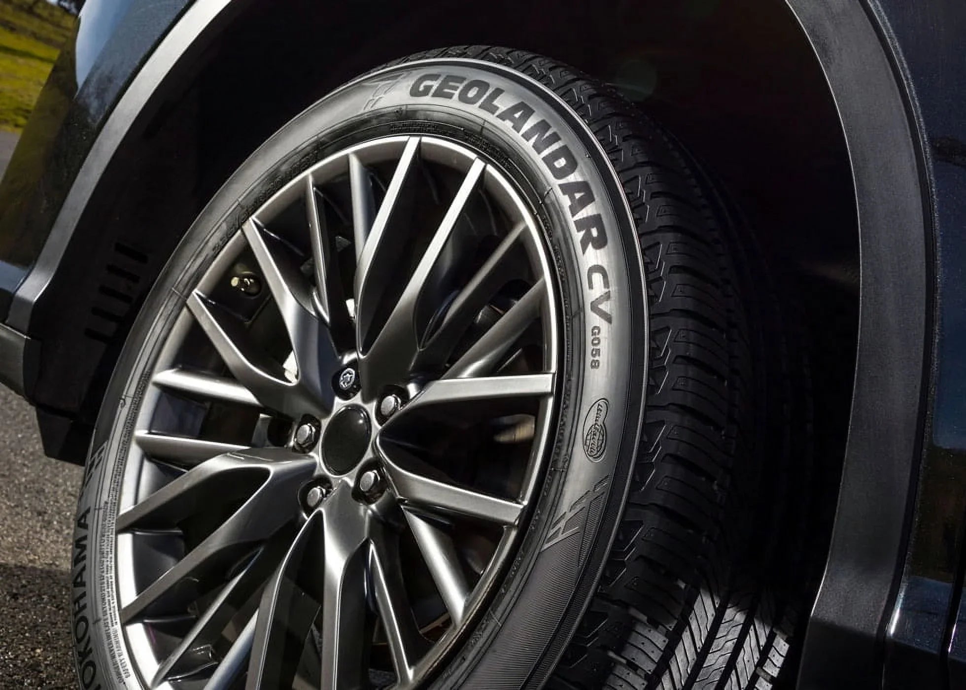 Yokohama Geolandar CV G058 225/55R17 97V BW All Sizeeason Tire