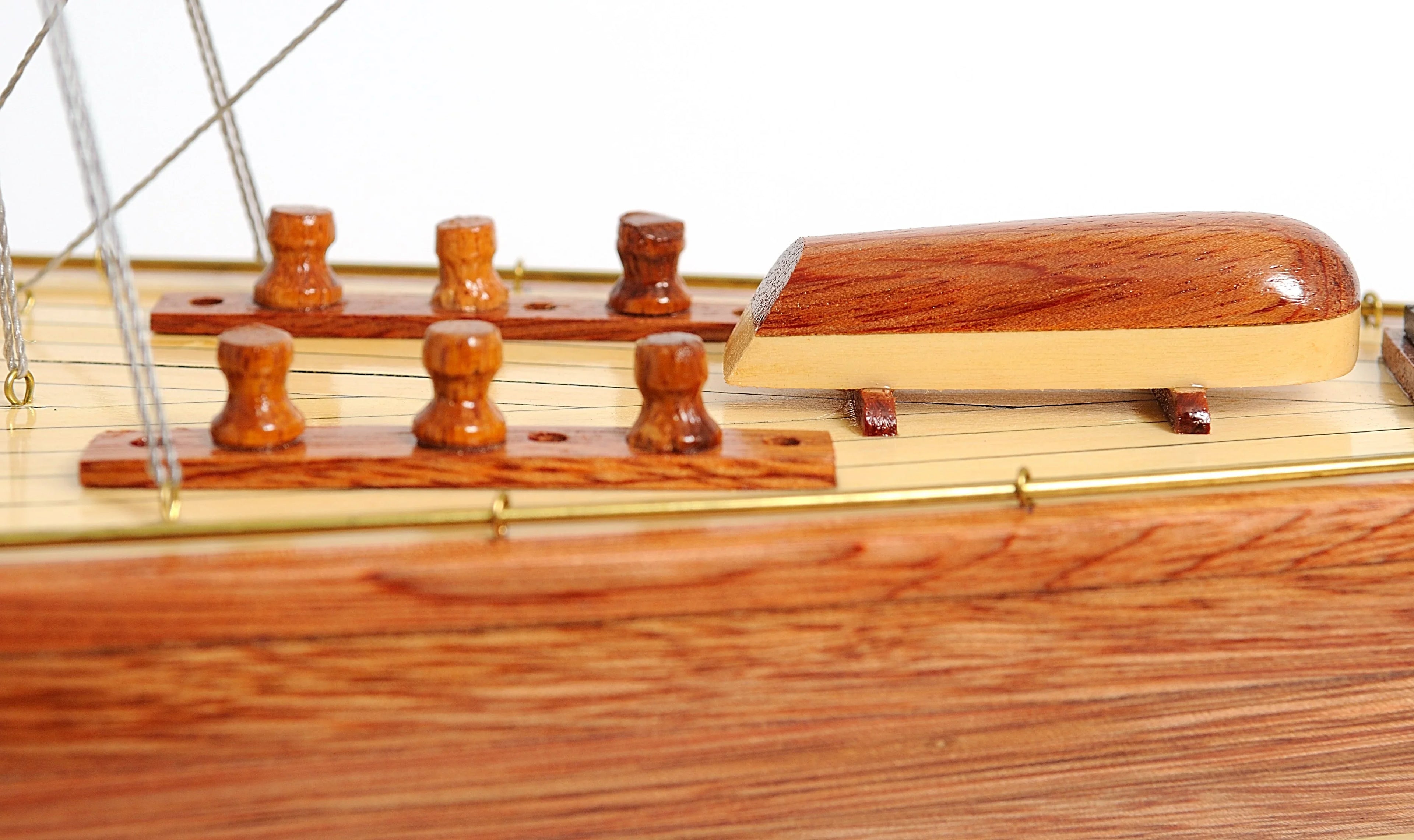 Endeavour Sizem Boat Model Display