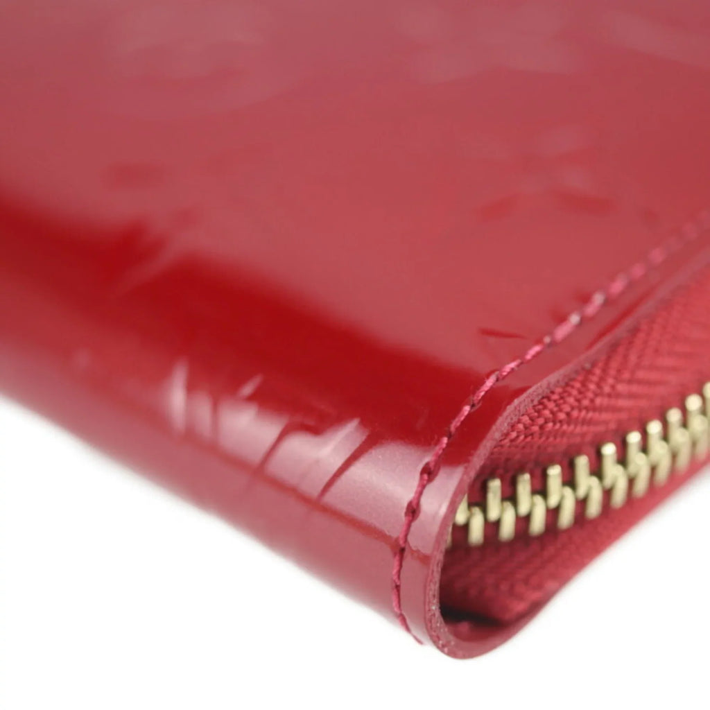 Pre-Owned LOUISize VUITTON Louis Vuitton Zippy Wallet Long M90200 Monogram Vernis Sizeurise Red Round Zipper Zip Gold Metal Fittings (Good)