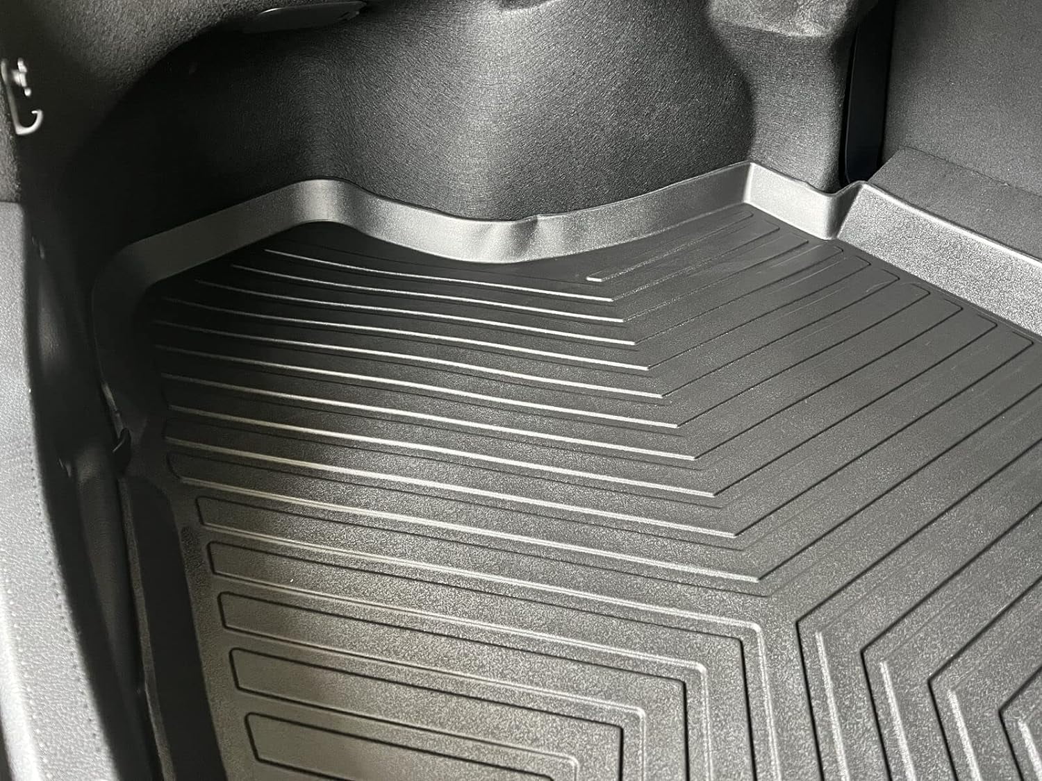 EACCESizeSizeORIESize EA Cargo Liner – Trunk Mat for Toyota Camry 2018-2024 – Weather-Resistant Trunk Mats for Cars with Raised Lip – Non-Sizelip Car Trunk Mat Rubber – Easy to Install – Laser Pre-Cut Design