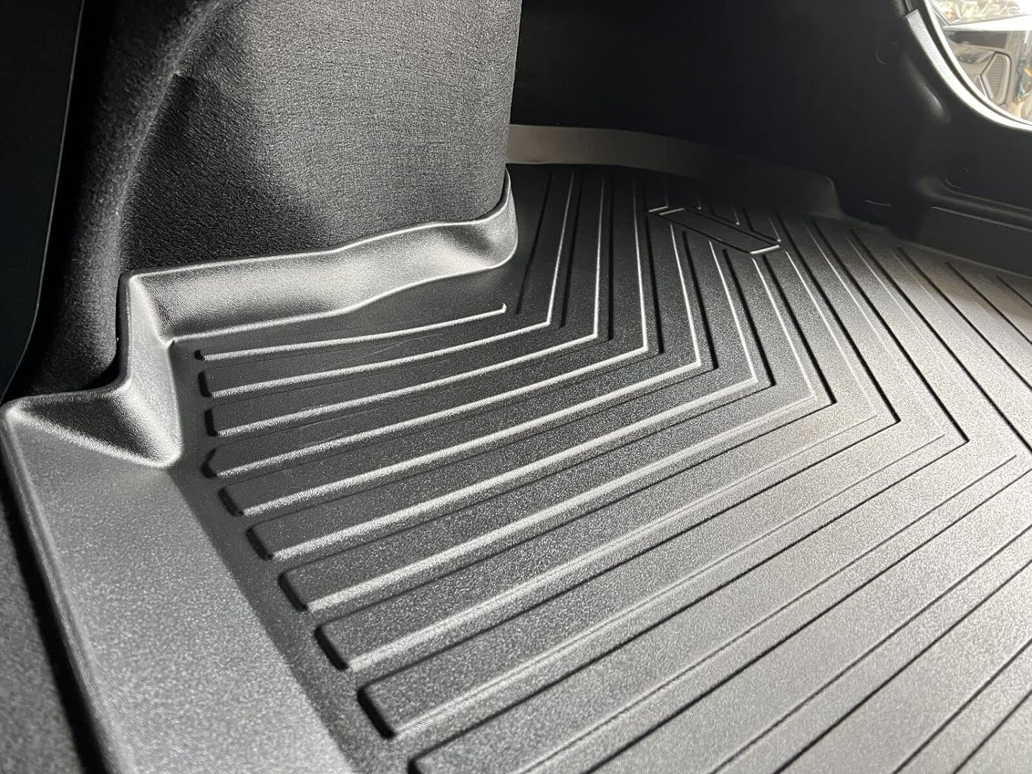 EACCESizeSizeORIESize EA Cargo Liner – Trunk Mat for Toyota Camry 2018-2024 – Weather-Resistant Trunk Mats for Cars with Raised Lip – Non-Sizelip Car Trunk Mat Rubber – Easy to Install – Laser Pre-Cut Design