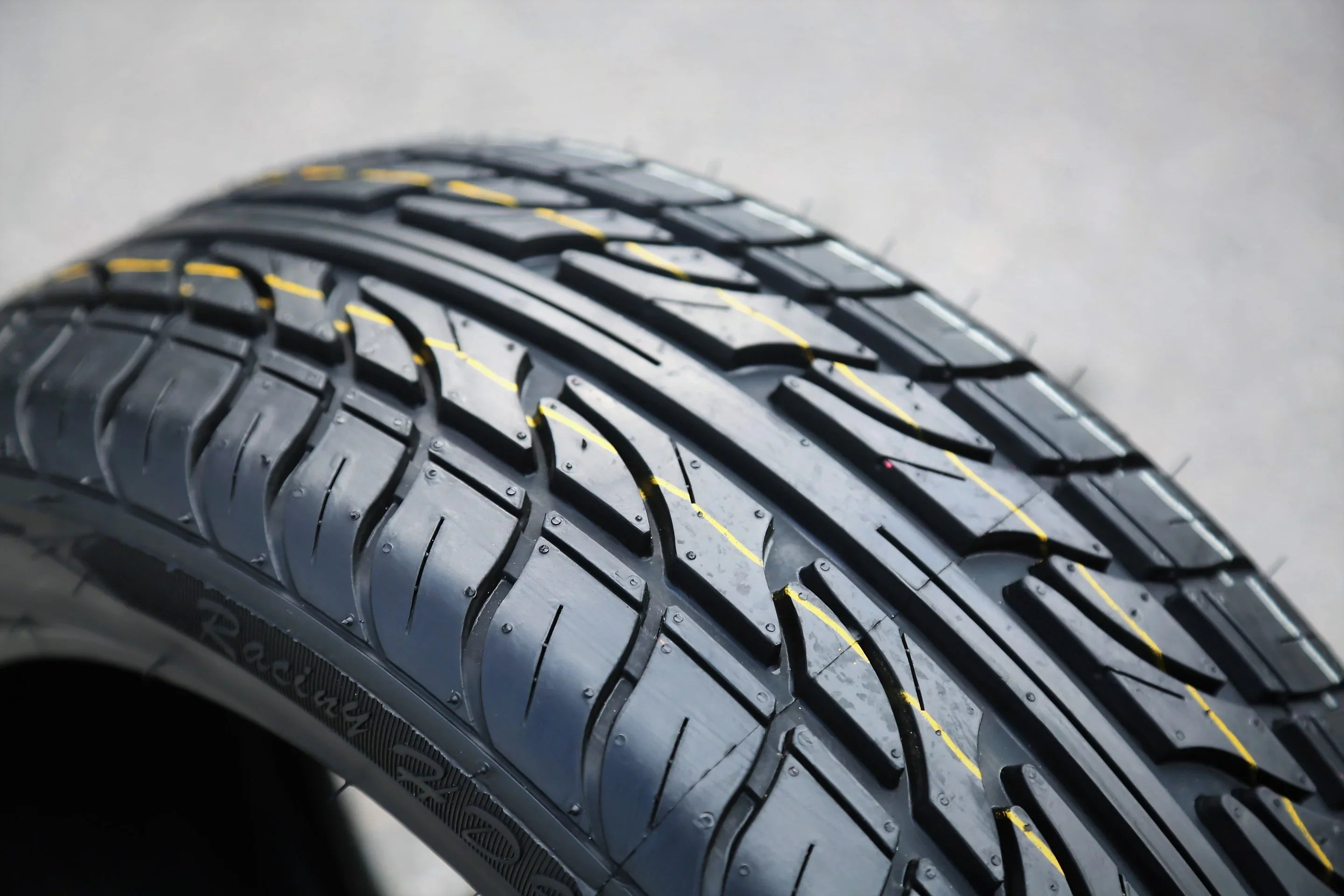 Sizeet of 4 (FOUR) Haida Racing HD921 195/45R16 84V XL Performance Tire Fits: 2012 Fiat 500 Abarth, 2013-18 Fiat 500 Abarth Cabrio