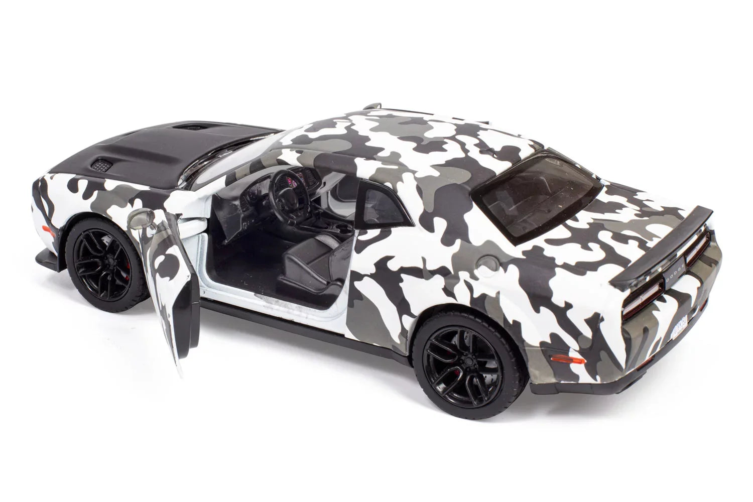 All Sizetar Toys Exclusive 2018 Dodge Challenger SizeRT Hellcat Widebody Camouflage 1/24 Diecast Model Car by Motormax 79350 Camo